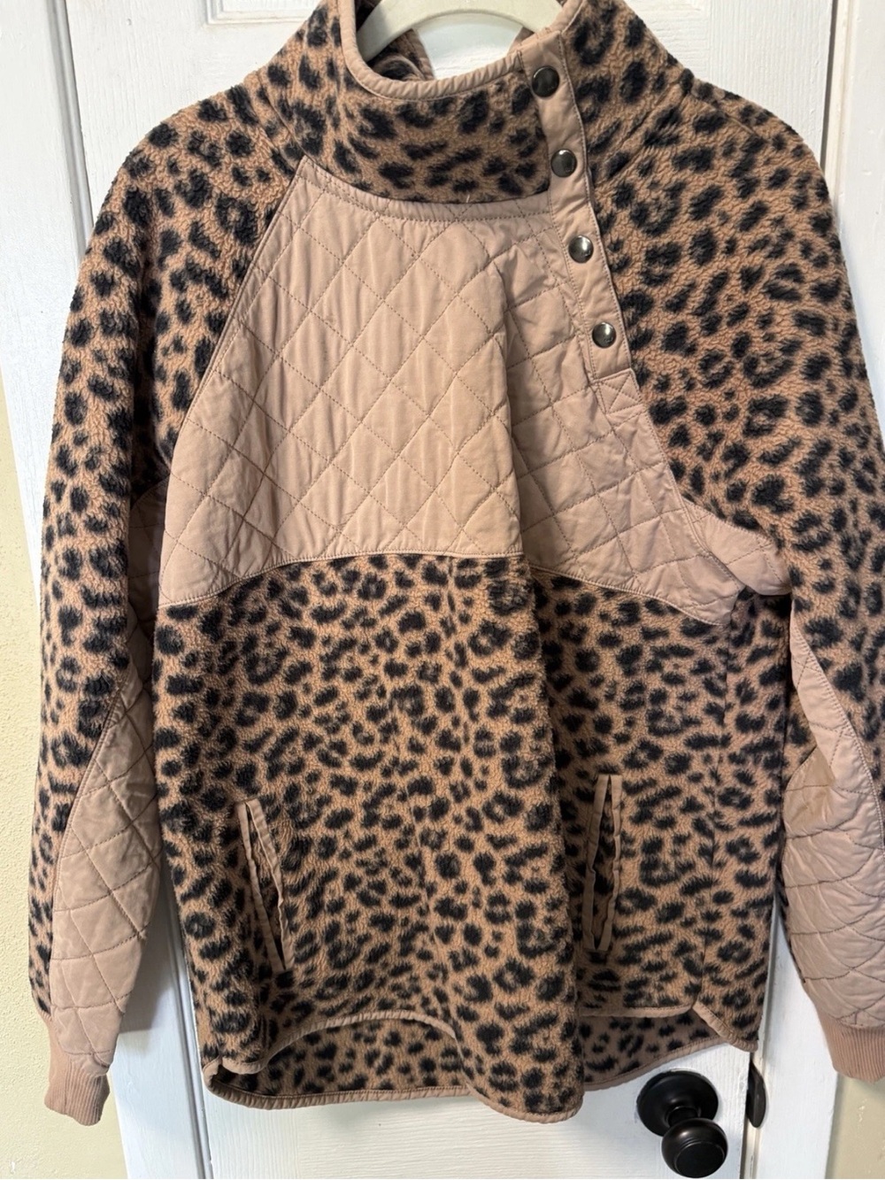 Abercrombie & Fitch Leopard-Print Quilted Pullover Jacket - Tan/Black